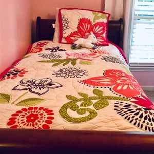 Pottery Barn Twin Comforter and Sham